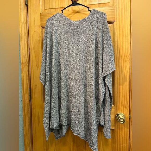 Eileen Fisher one size fits most gray poncho - Picture 3 of 4